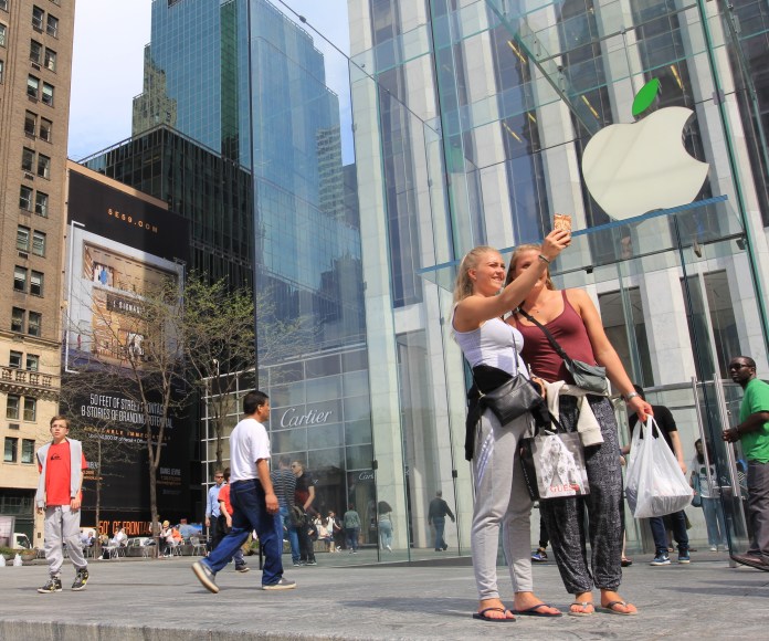 Apple Earth Day